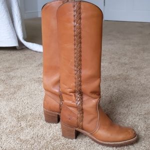 Frye Vintage Campus boots 7.5 b